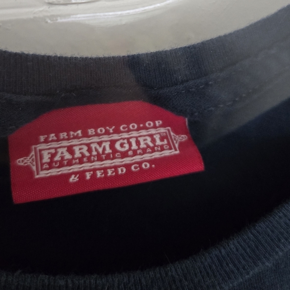 *3/$20 Farm Girl "Party on the Tailgate" Shpet Sleeve T-shirt Blue Yellow - Picture 2 of 3